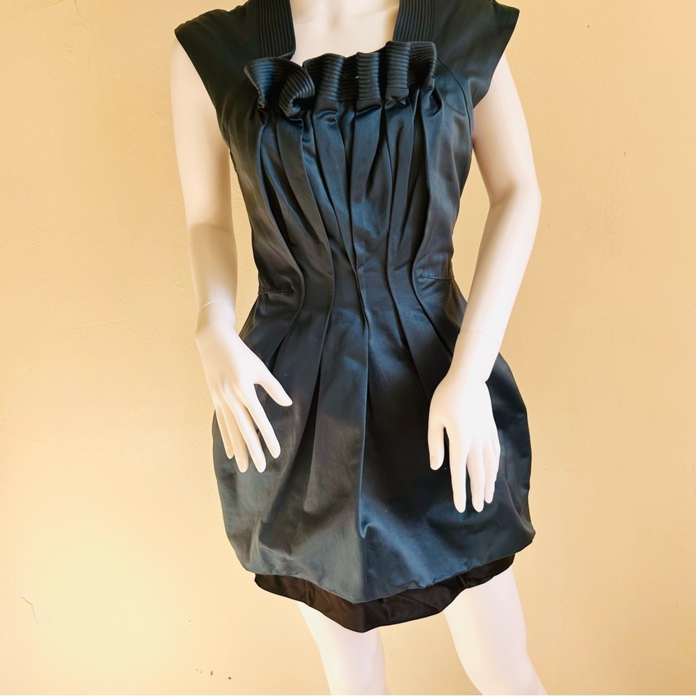 BCBGMAXAZRIA Runway Avant Garde Bubble Skirt  Cocktail Dress - Size 2